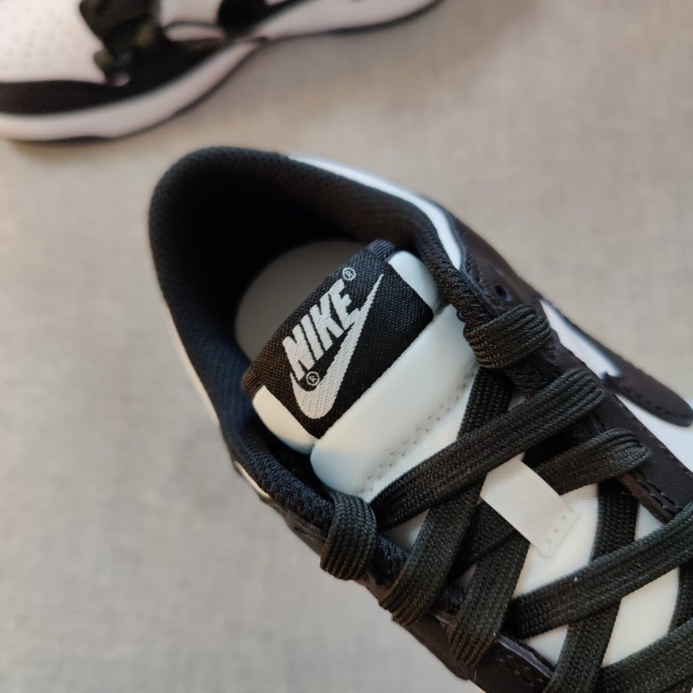 Nike Dunk Low Retro White Black Panda US 8 - Picture 5 of 7